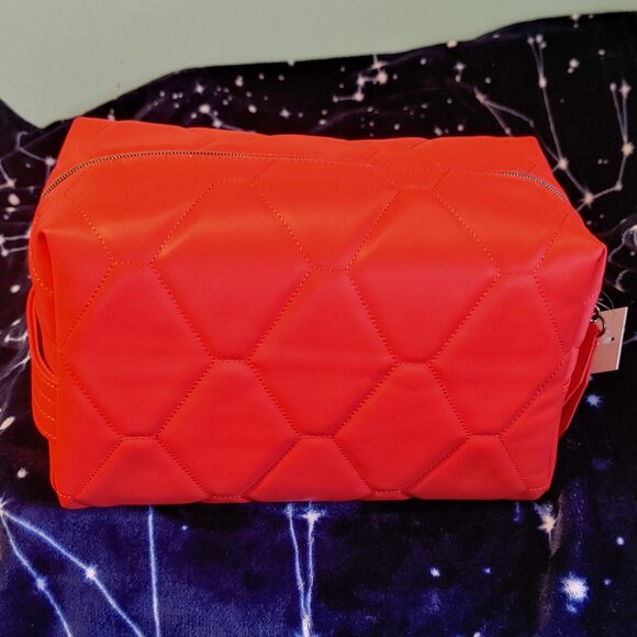 Bumper Satin Luxe VL Cosmetic Case 1 - Picture 5 of 9